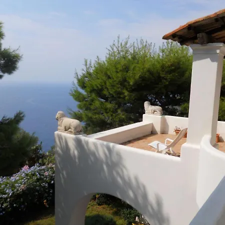 Villa Anacapri Sleeps 9 Pool Air Con Wifi *